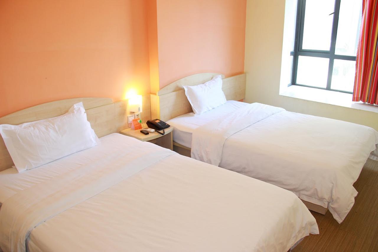 7Days Inn Nanjing Xinjiekou Shanghai Road Subway Station Εξωτερικό φωτογραφία